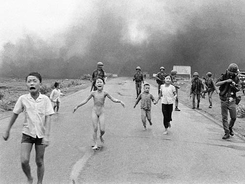 Bức ảnh lịch sử chấn động thế giới “Em bé Napalm” sau 50 năm