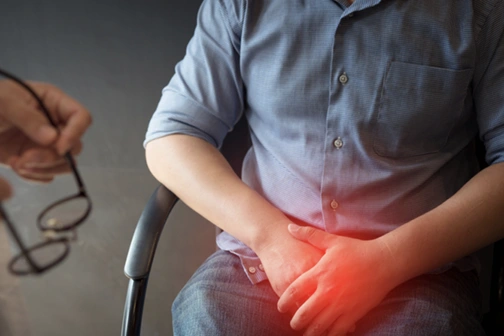 Người đàn ông ở TPHCM bị cương cứng cậu nhỏ suốt 10 ngày sau khi quan hệ