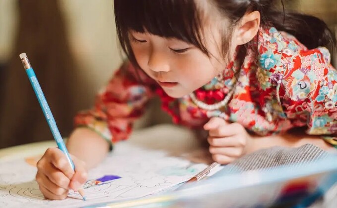 Cha mẹ chỉ biết hò hét nhưng quên mất 3 hiệu ứng giúp con tự giác